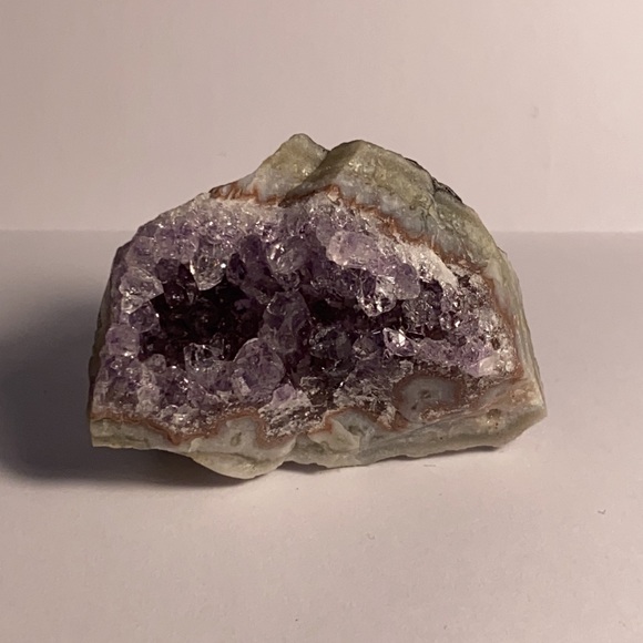 Raw Amethyst Geode crystal Clusters - Picture 10 of 11